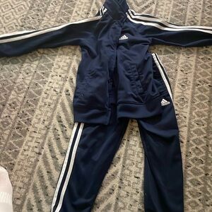 Adidas size 6 boys warm up used navy blue